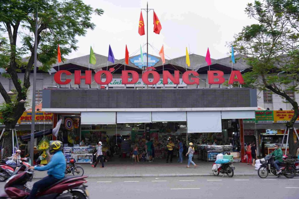 Chợ Đông Ba 